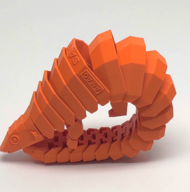 3D-printed Pangolin Bracelet by Amazon Chan, a flexible and wearable 3D printing idea for beginners with pangolin scale design.