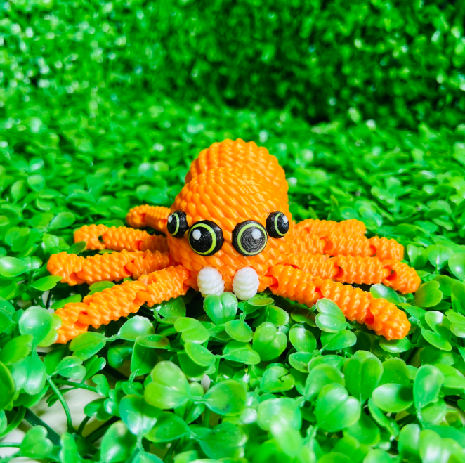 A cool and cute 3D magnetic crochet spider.