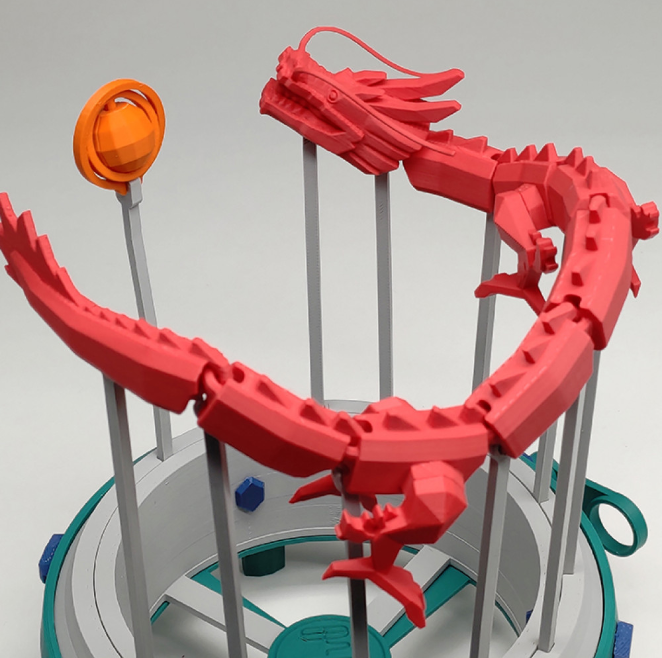 A cool 3D dragon automata playing with the pearl.